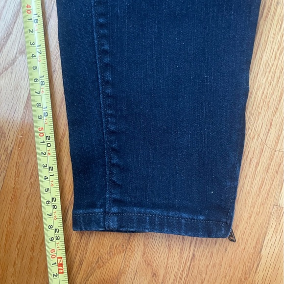 LOFT Women’s Petite Modern Skinny Ankle Cropped Jeans - Picture 7 of 7